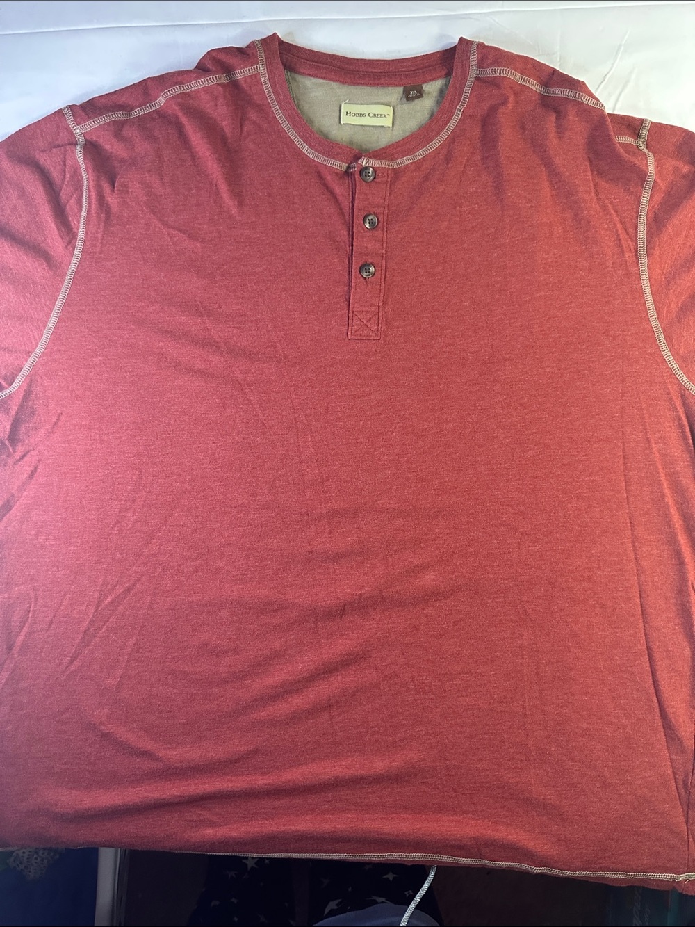 Hobbs Creek Men's Brick Red Short-Sleeve Henley Tee